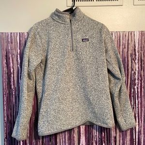 Women’s size L Patagonia Pullover.
